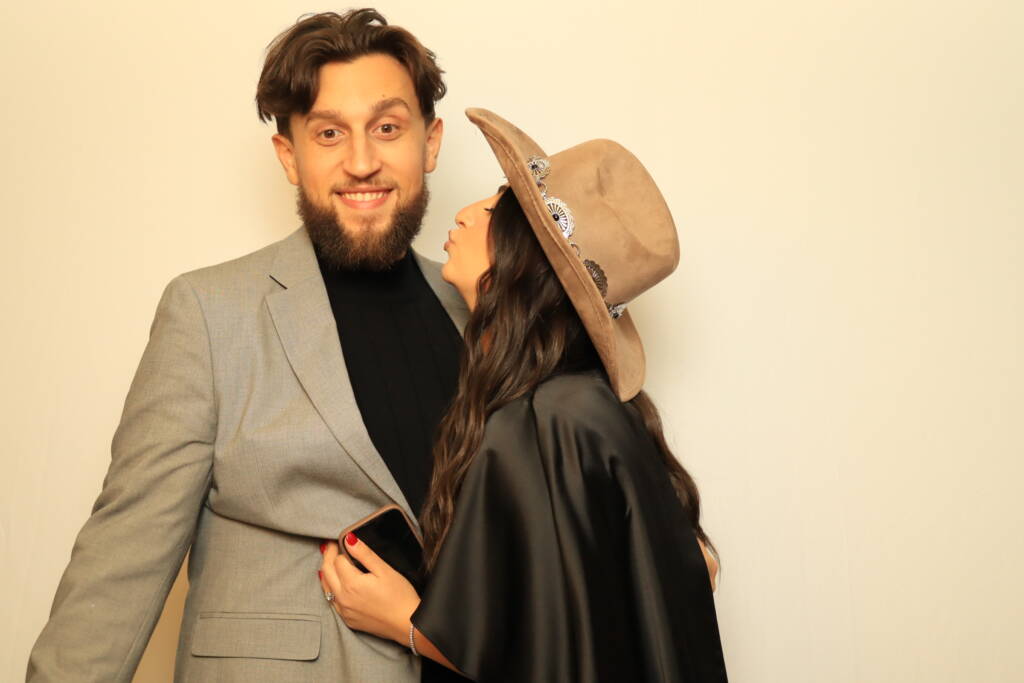 Best Luxury photobooth perfect for weddings, corporate events and parties in Chicago and illinois